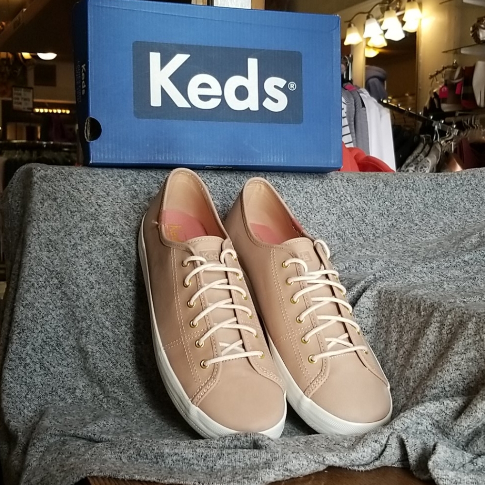 Leather shoes